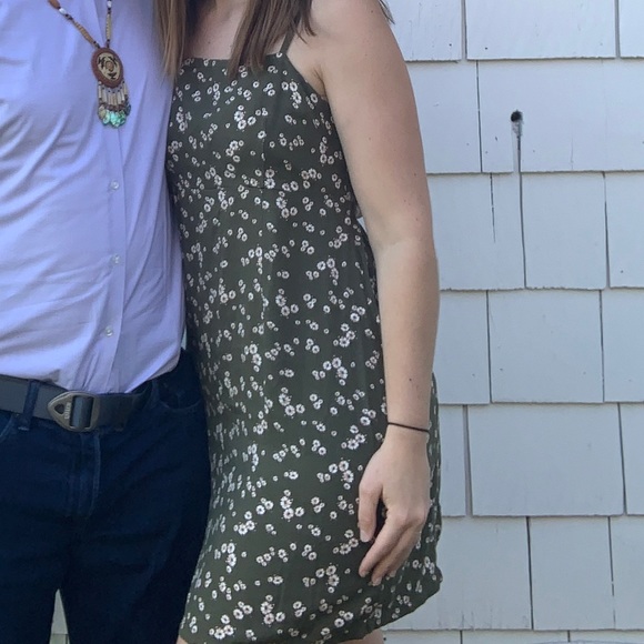 ARIZONA JEAN CO. | Olive Floral Dress - Picture 4 of 5